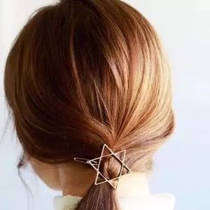 Six-pointed star design hair clip